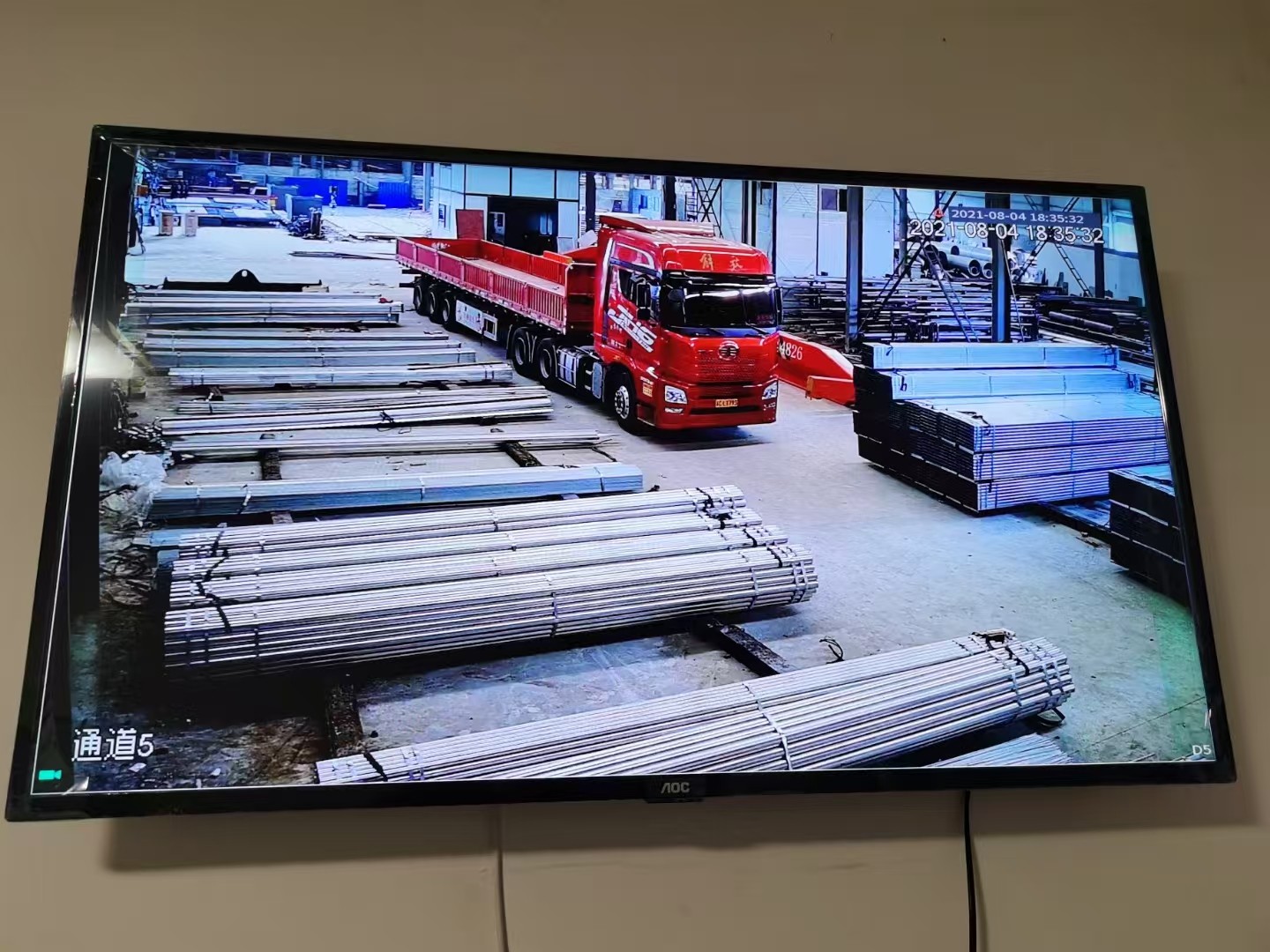 监控显示器图片 监控显示器图片